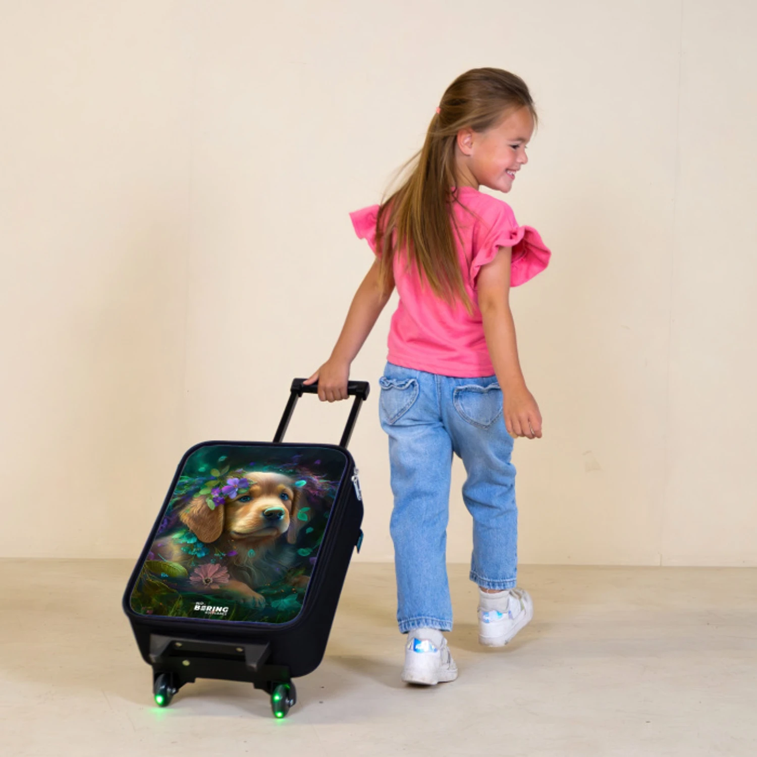 Bruine hond tussen de bloemen Kinderkoffer - Zwart klein -sfeer1