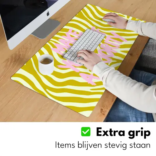 Zebraprint - Priority - Roze Muismat XXL klein -sfeer3