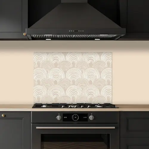 Golven - Structuur - Beige keuken achterwand spatscherm klein 900 -sfeer1