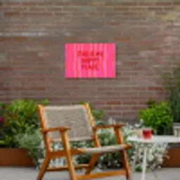 Tekst - Modern - Kleurrijk Tuinposter op houten frame 2 cm dik klein -sfeer3