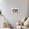 Wereldkaart - Stenen - Wit Tuinposter op houten frame 2 cm dik klein -sfeer1