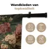 Groene papegaai - Kleurrijke bloemen - Donkere achtergrond Wandkleed katoen klein -sfeer2