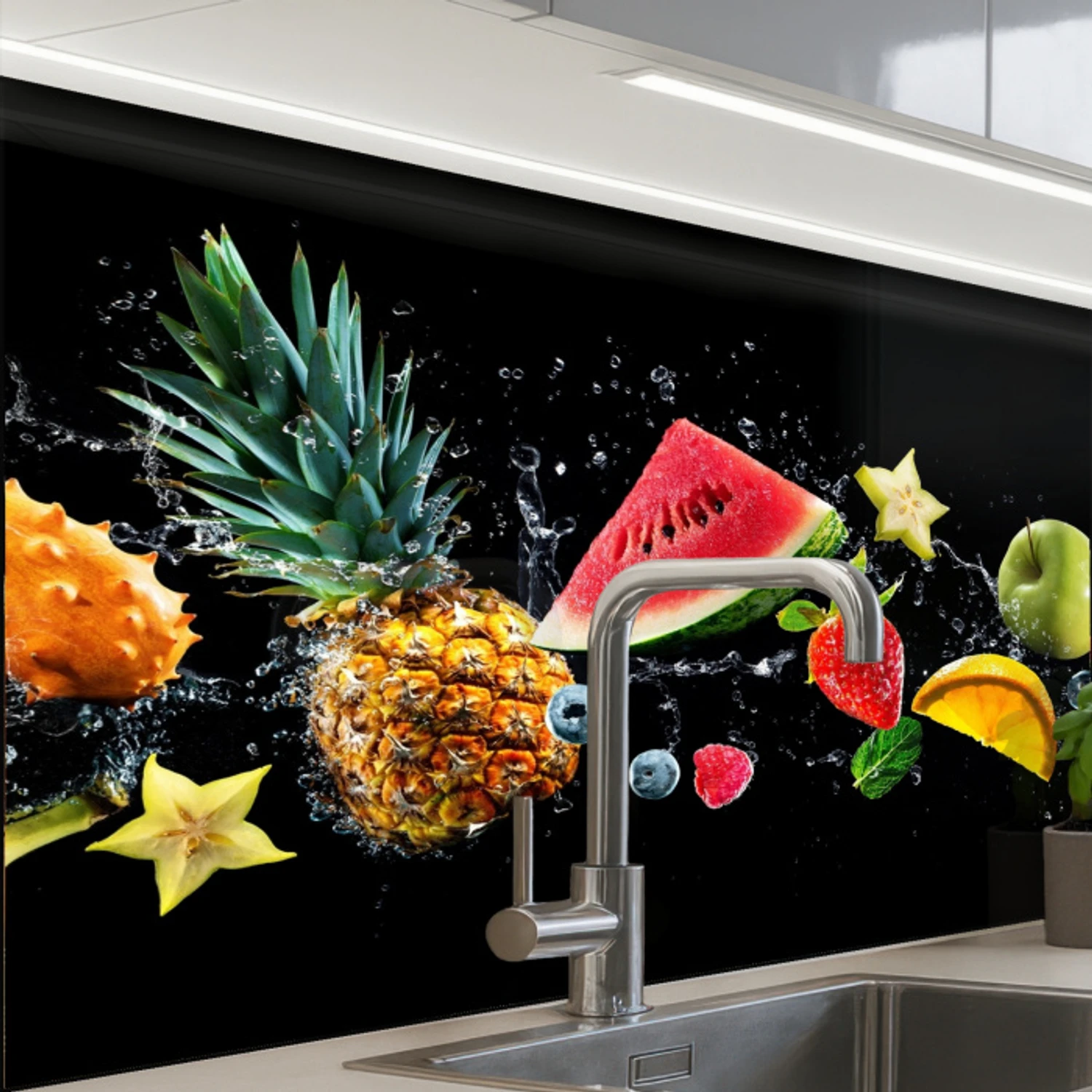 Splash - Fruit - Zwart keuken achterwand 2 middel -zzzz3d_schuin