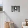 Vrouw - Zwart Wit - Ketting - Zonnebril tuinposter los doek klein -sfeer8