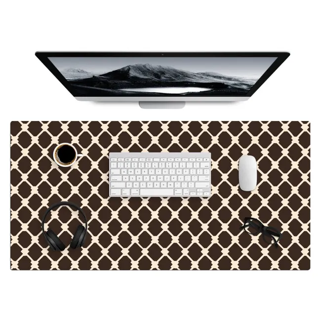 Desk Mat - Brown - Checkered pattern - Geometric