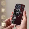 Tijger - Brult - Bordeaux Telefoonhoesje iPhone 17 Pro klein -sfeer3_NL