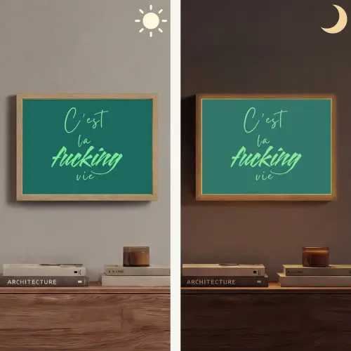 c'est la fucking vie - Groen - Handgeschreven Light Box met batterij (Wandlamp) middel -sfeer3