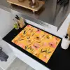 Bloemen - Geschilderd - Geel Inductie beschemer met haakjes klein -sfeer1