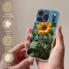 Zonnebloemen - Helderblauwer lucht - Gras Telefoonhoesje iPhone 17 Pro klein -sfeer3_NL