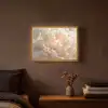 Close up - Pioenroos - Lichtroze Light Box met batterij (Wandlamp) middel -sfeer4