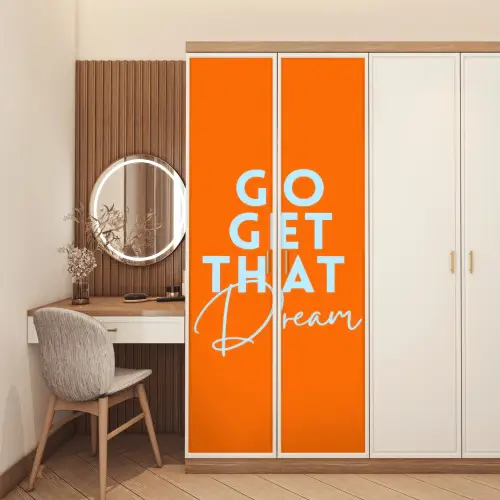 Oranje - Blauw - Go get that dream deurposter klein -sfeer3