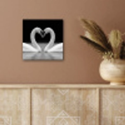 Zwanen - Hart - Zwart - Wit aluminium wit klein -sfeer4