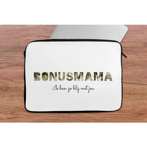 Bonusmama - Lettercollage laptophoes neopreen klein -tafel