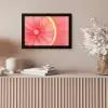 Grapefruit - Roze - Levendig fotolijst zwart zonder passe partout klein -sfeer5