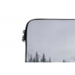 Weg - Bergen - Sneeuw - Naaldbos - Avontuurlijk laptophoes neopreen klein -detail