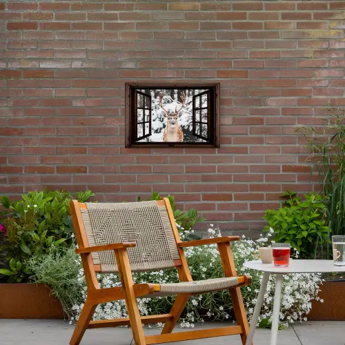 Hert - Sneeuw - Winter - Bos - Dieren - Doorkijk Tuinposter op houten frame 2 cm dik klein -sfeer3