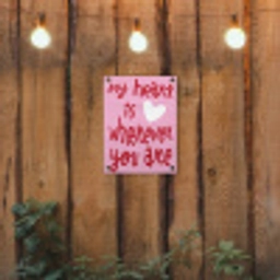 Valentijn - Hart - Liefde - Roze tuinposter los doek klein -sfeer1