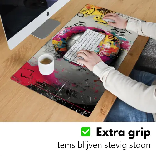 Lippen - Graffiti - Expressief Muismat XXL klein -sfeer3