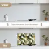 Penseelstrepen - Mos - Groentinten keuken achterwand spatscherm klein 900 -voor_na_NL