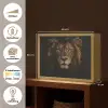 Leeuw - Goud - Druppels Light Box met batterij (Wandlamp) middel -USP_websiteoverzichtNL