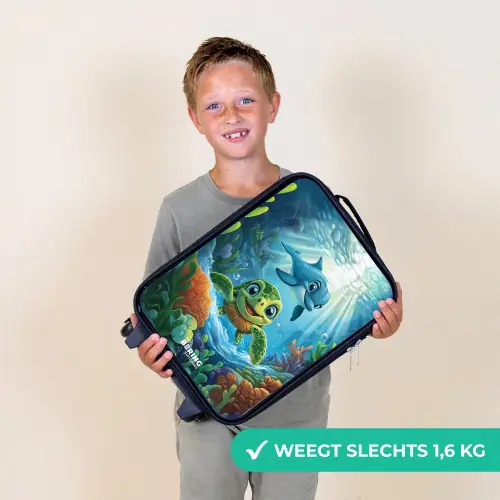 Schildpad en dolfijn in blauwe oceaan Kinderkoffer - Zwart klein -sfeer4_NL