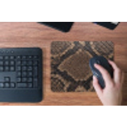 Python - Schubben - Brons muismat rubber klein -toetsenbord