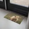 Schotse hooglander - Bergen - Grasveld Deurmat klein -sfeer2