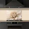 Bloem - Dahlia - Wit keuken achterwand spatscherm klein -sfeer1