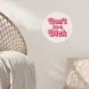 Tekst - Boodschap - Roze Wandcirkel behangsticker klein -sfeer4