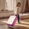 Voetbal in beige pastel kleuren Kinderkoffer - Roze klein -sfeer1
