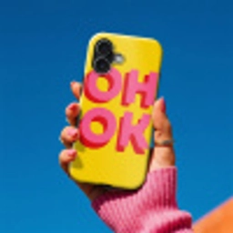 Oh ok - 3D - Geel - Roze Toughcase MagSafe Apple iPhone 17 klein -Sfeer1V