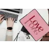Love - Roze - Spiegeling laptophoes neopreen klein -bureau