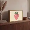 Aardbei - Minimalistisch - Rood - Fruit Light Box met batterij (Wandlamp) middel -sfeer2