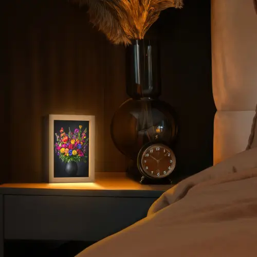 Felgekleurd - Bloemen - Vaas Light Box met kabel (Tafellamp) klein -sfeer1