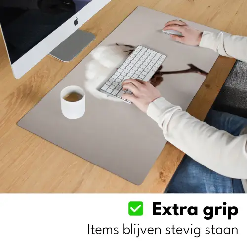 Katoenbol - Minimalistisch - Wit Muismat XXL klein -sfeer3