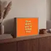 Oranje - Slow down you're doing fine - Retro Light Box met batterij (Wandlamp) middel -sfeer2