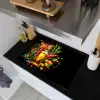 Olijfolie - Graffiti - Peper - Olijven - Modern Inductie beschemer met haakjes klein -sfeer1