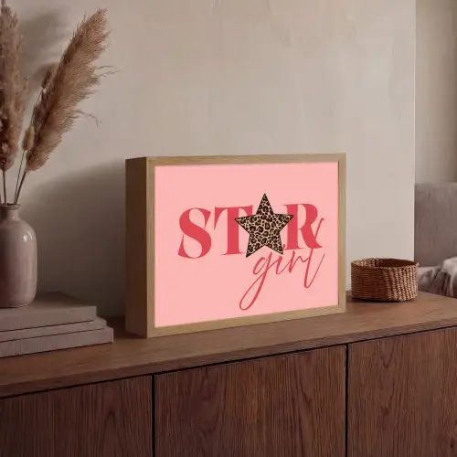 Star girl - Roze - Panter - Ster Light Box met batterij (Wandlamp) middel -sfeer2