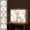 Giraffe - Bladeren - Kinderen - Dieren - Jungle Light Box met batterij (Wandlamp kind) middel -USP_websiteoverzichtNL