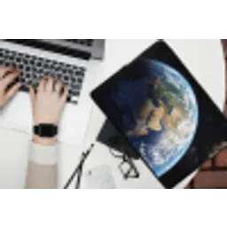 Aarde - Ruimte - Blauw - Groen laptophoes neopreen klein -bureau