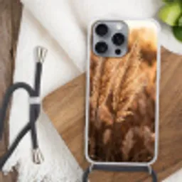 Rietpluimen - Gras - Zonsondergang - Goud - Serene Hoesje iPhone 16 Pro Max met koord klein -sfeer4