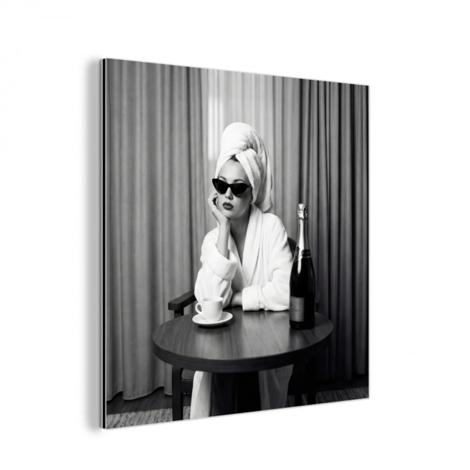 Vrouw - Bubbels - Zwart - Wit aluminium wit klein -3d