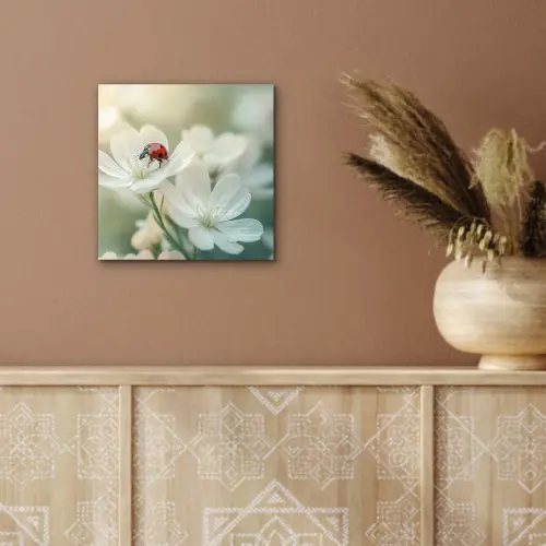 Lieveheersbeestje - Bloemen - Wit aluminium wit klein -sfeer4