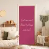 eat me out don't stress me out - Roze - Minimalistisch deurposter klein -sfeer2