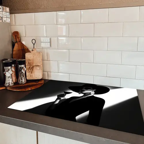Vrouw - Wijn - Chic Inductie beschermer vinyl 3mm klein -sfeer3