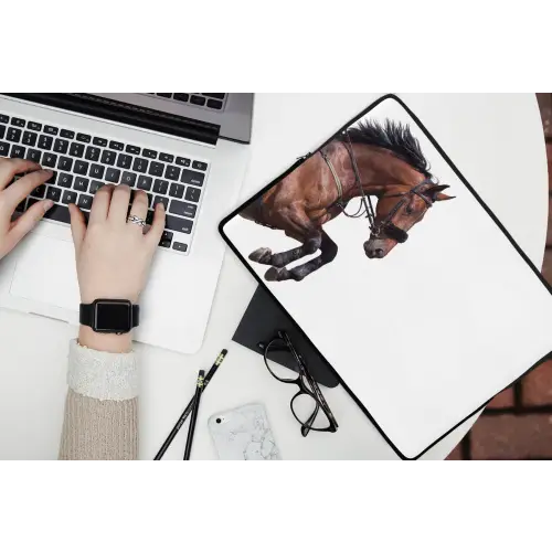 Paard - Springen - Modern laptophoes neopreen klein -bureau