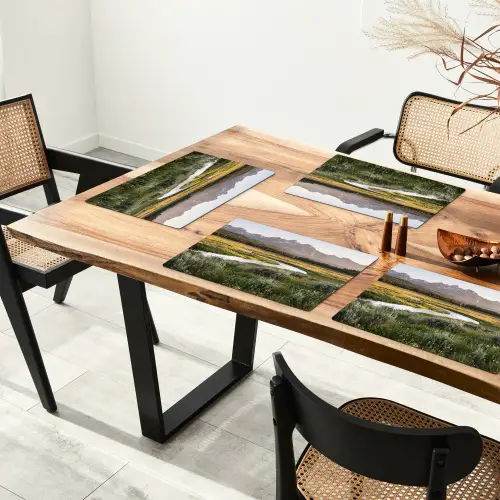 Berglandschap - Rivier - Bos Placemat vinyl groot -zzsfeer4_Kitchenyeah-website