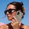 Panterprint - Zwart - Bruin - Dierenprint Toughcase MagSafe Apple iPhone 17 klein -Sfeer2V