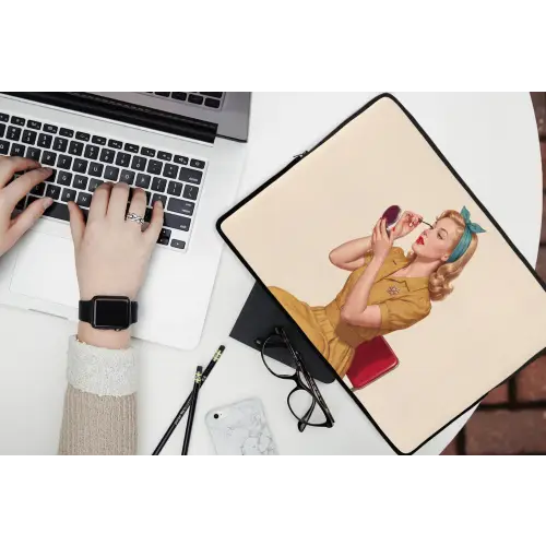 Illustratie - Mascara - Vrouw - Geel laptophoes neopreen klein -bureau