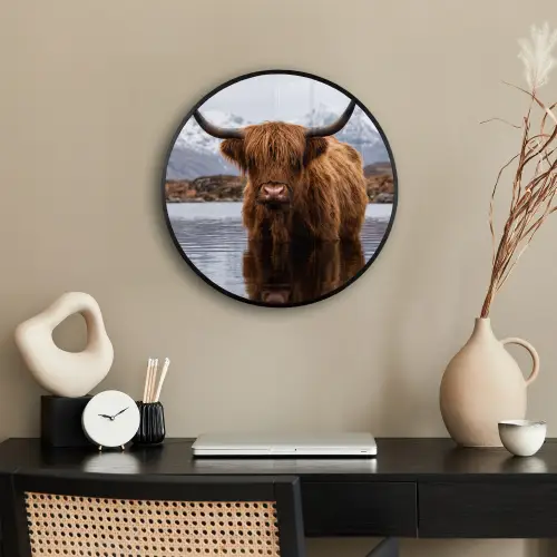 Schotse hooglander - Bruin - Water Fotolijst rond zonder passe partout klein -sfeer1